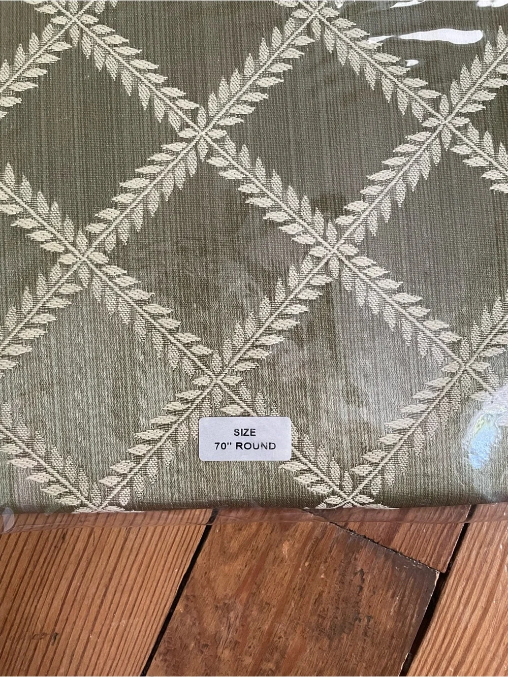 Lenox Olive Green Laurel Leaf Round Tablecloth
